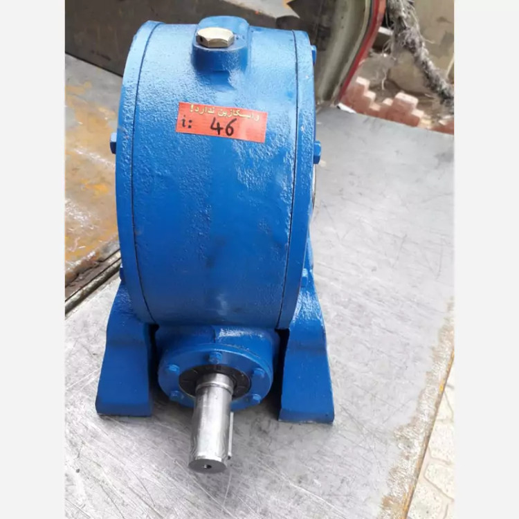 گیربکس VF110 یکتا اصفهان دنده برنجی مناسب بالابر ساختمانی