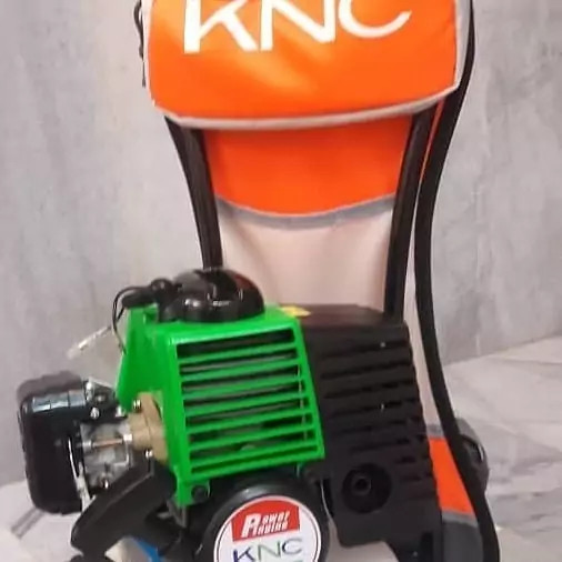 علف زن کوله پشتی KNC مدل KBC-40EU