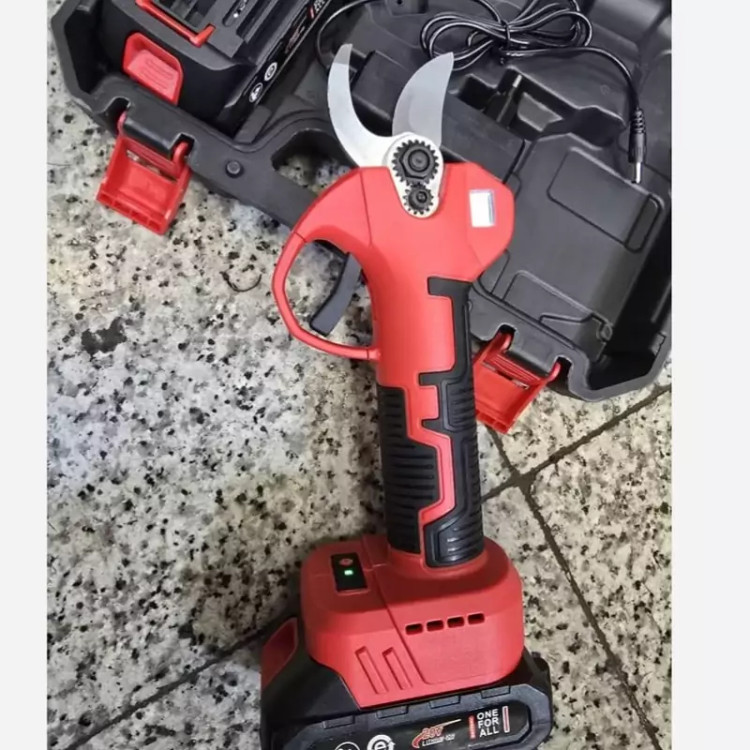 قیچی شارژی باغبانی تکنو دهانه 2/5